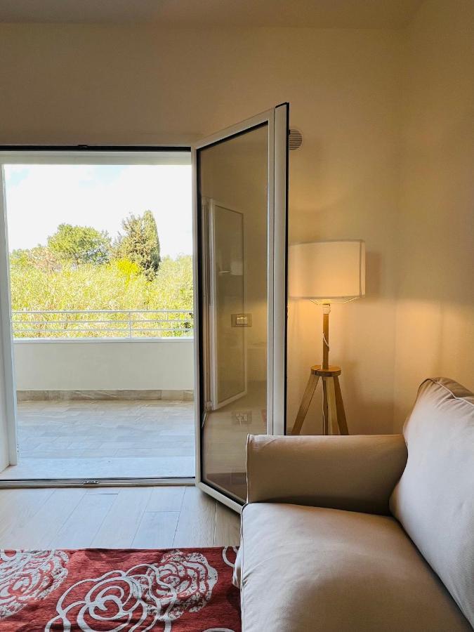 A Casa Di Tinny Barbusi Buitenkant foto